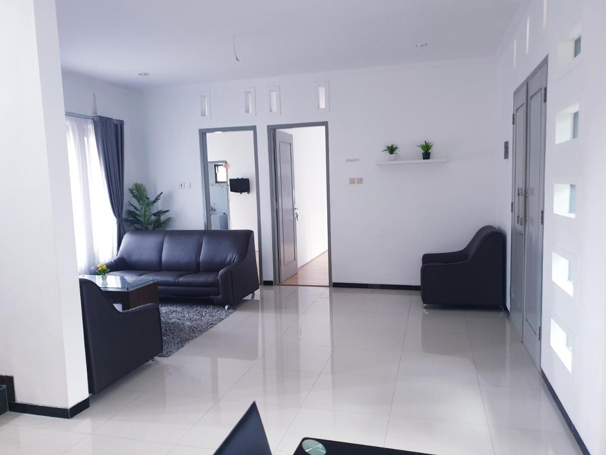 Villa Batumarta Tawangmangu Ngoại thất bức ảnh